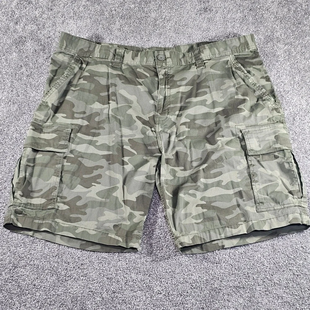 George Cargo Shorts Mens 44 (Fits‎ 42)Green Military Camouflage Outdoor PlusSize